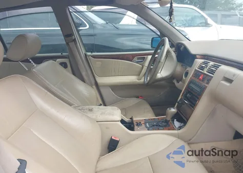 1998 Mercedes-Benz E 430 из США, поврежденный, VIN WDBJF70F0WA713689